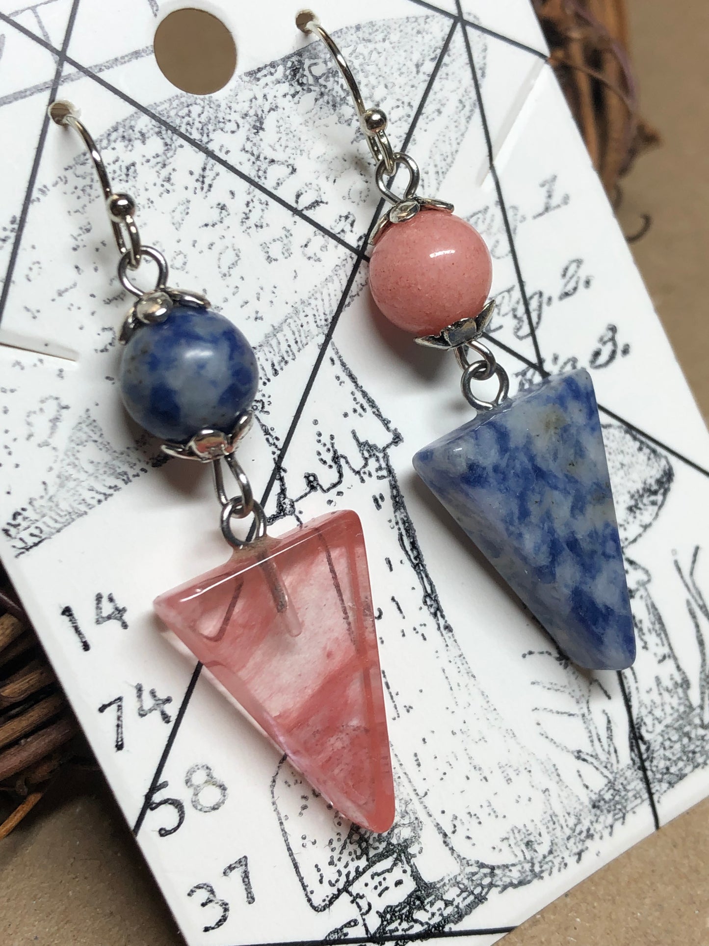 Mismatched triangle gemstone earrings - Sodalite and Beryl