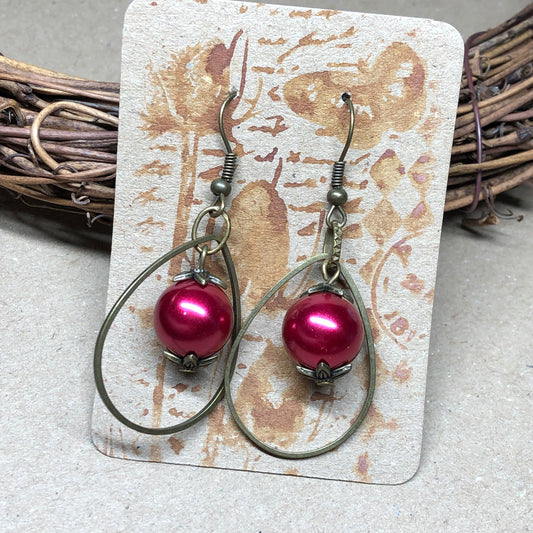 Red pearl bronze hoop earrings