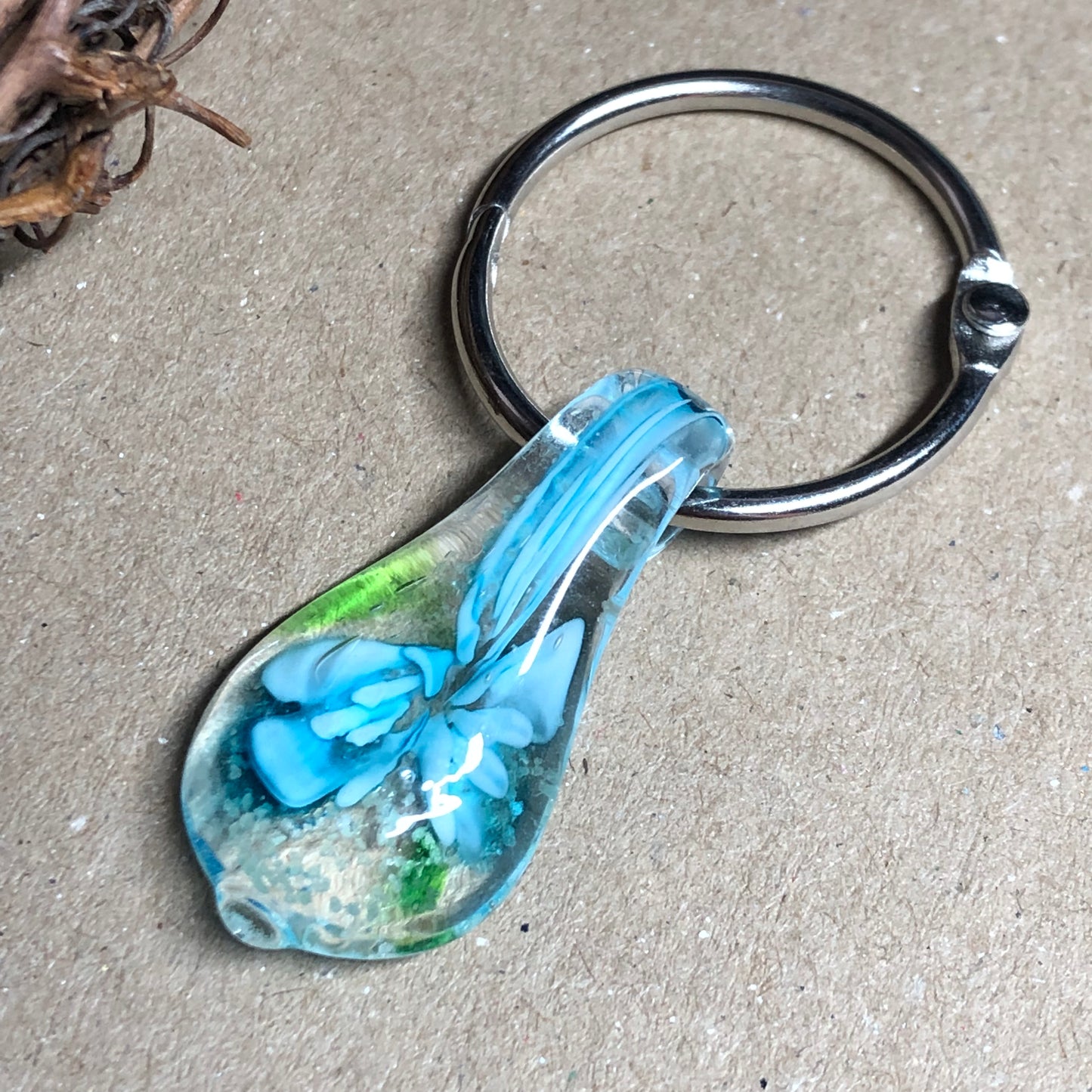 Floral night glow keyring