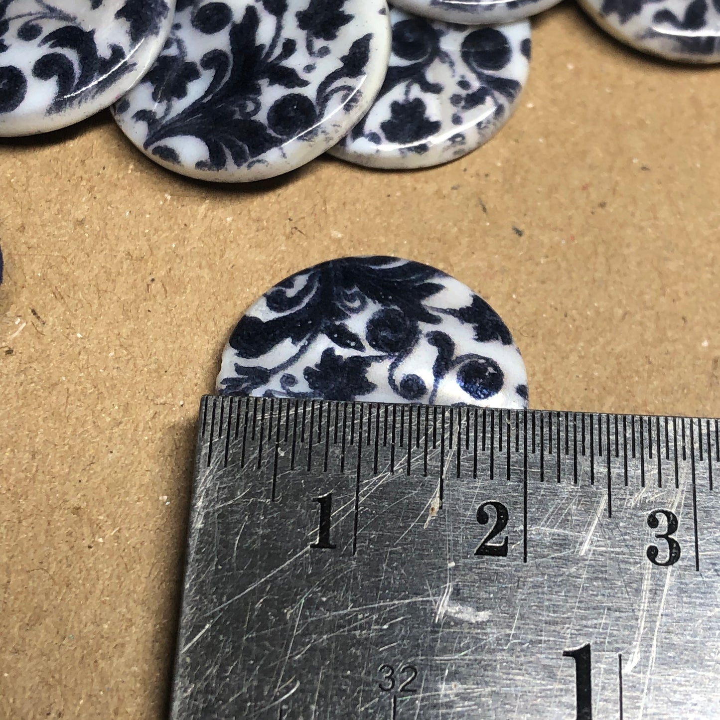 Monochrome printed shell beads