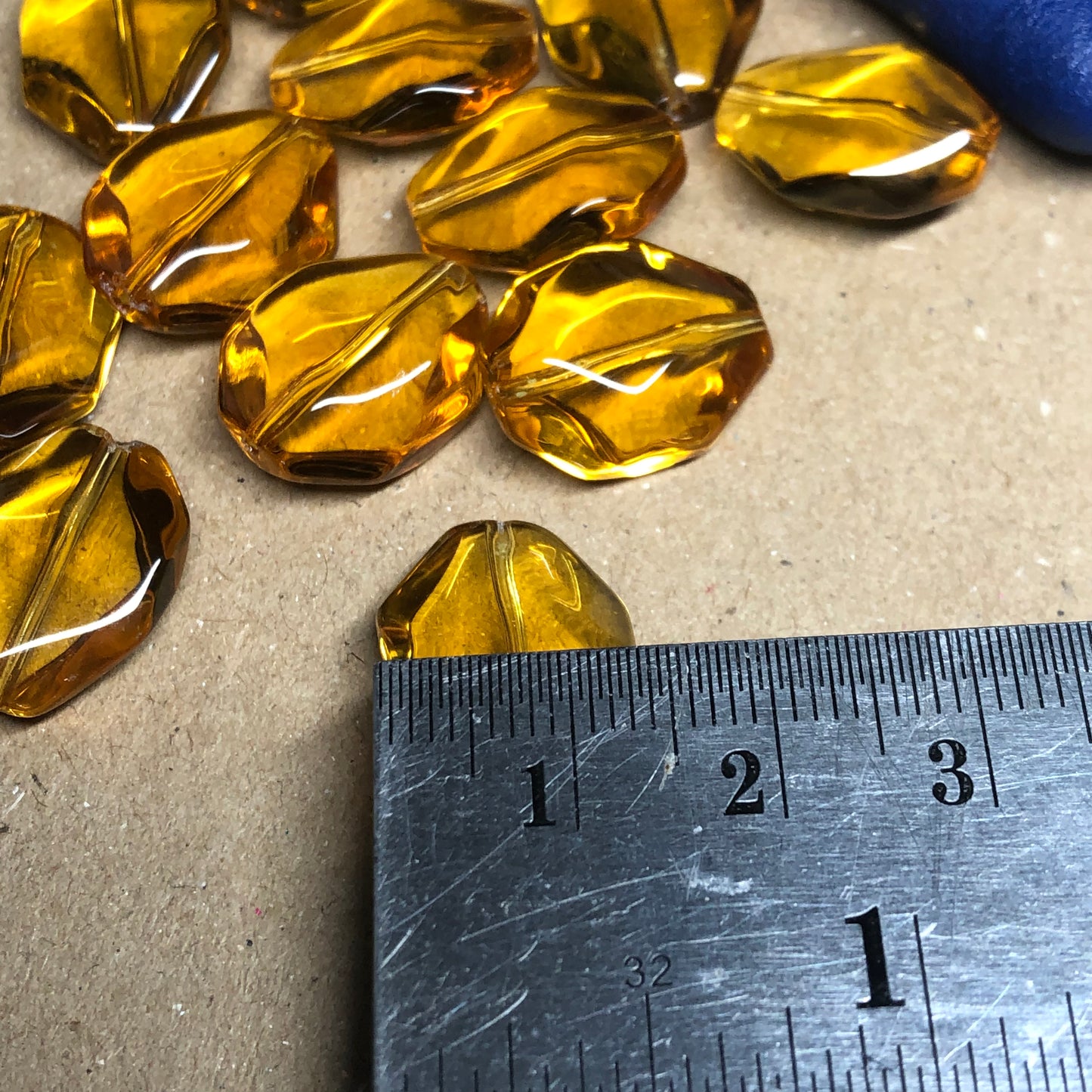 Golden syrup faceted glass beads