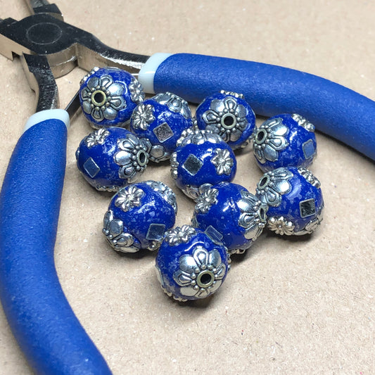 Blue mirror flower clay beads