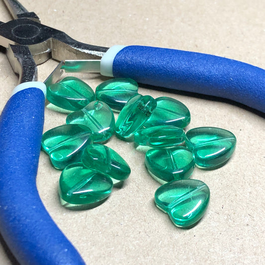 Green heart glass beads